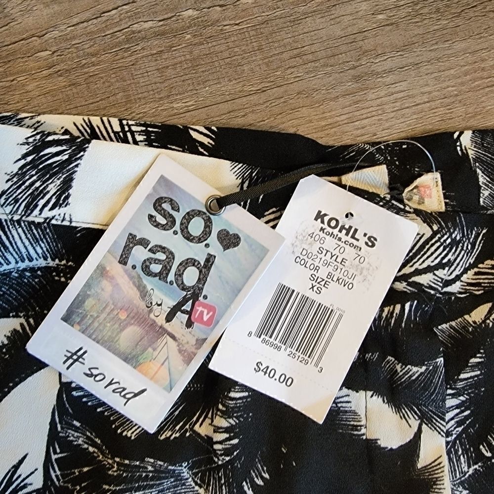 NWT So Rad Palm Print High Waisted Shorts XS - Picture 3 of 5
